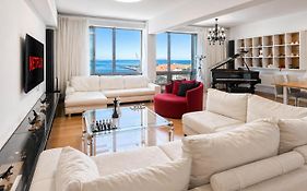 Premium Seafront Suite